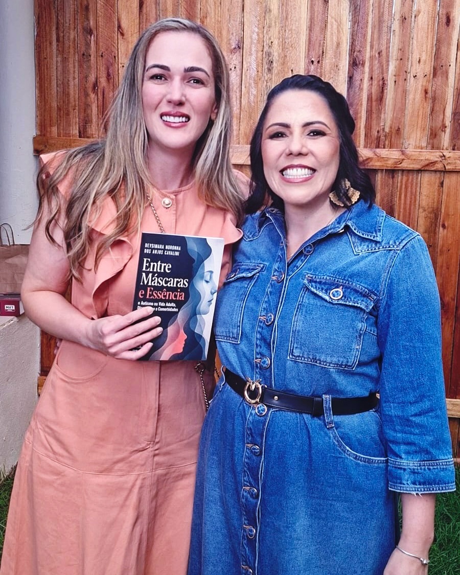 A Dra. Juliana Cordeiro, mantenedora do Grupo Iesgo, esteve presente no lançamento do livro da neuropsicóloga e docente do curso de Psicologia da…